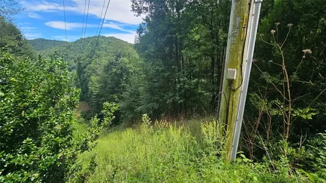 17 Moon Time Drive Cullowhee NC 28723