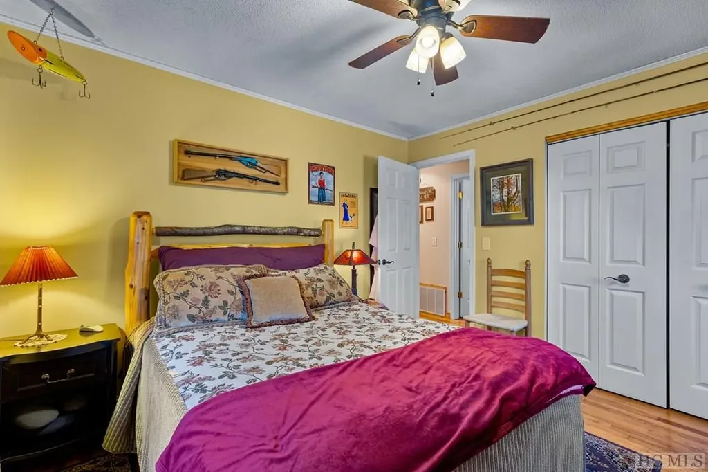 185 Wahoo Trail Highlands NC 28741