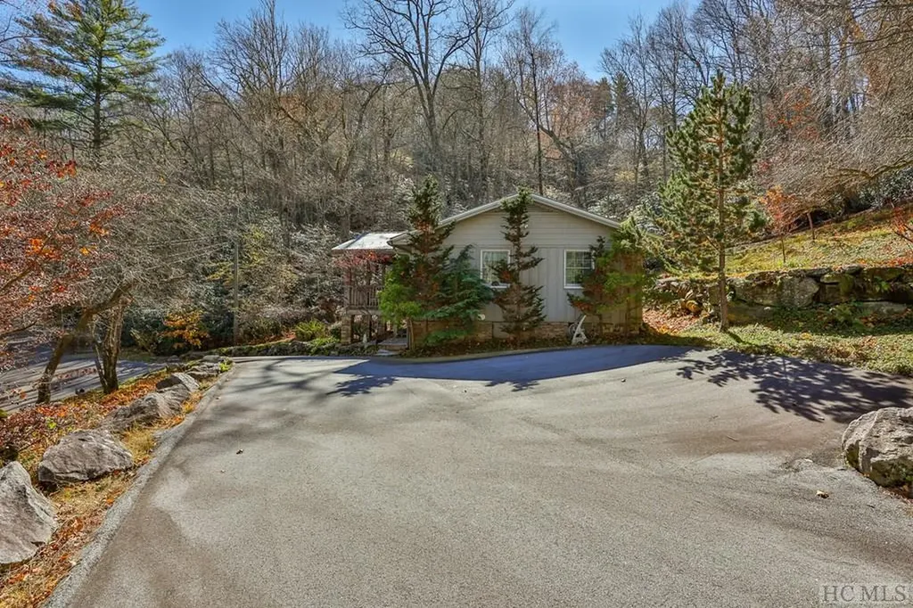 185 Wahoo Trail Highlands NC 28741