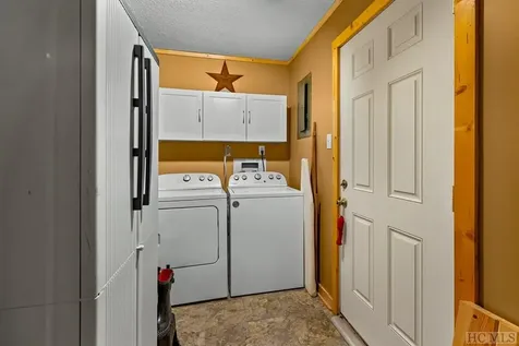 185 Wahoo Trail Highlands NC 28741