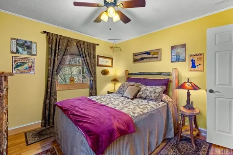 185 Wahoo Trail Highlands NC 28741