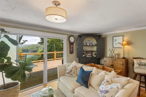 9 Leaf Gazer Lane Cullowhee NC 28723