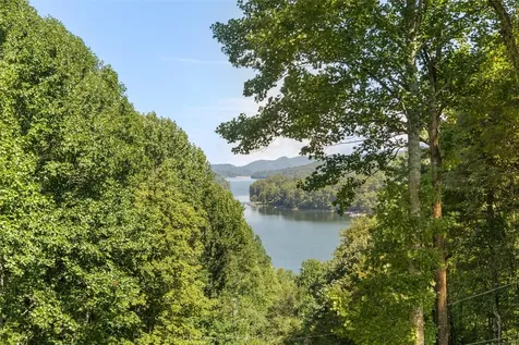9 Leaf Gazer Lane Cullowhee NC 28723