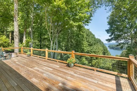 9 Leaf Gazer Lane Cullowhee NC 28723