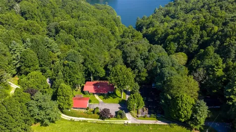 9 Leaf Gazer Lane Cullowhee NC 28723