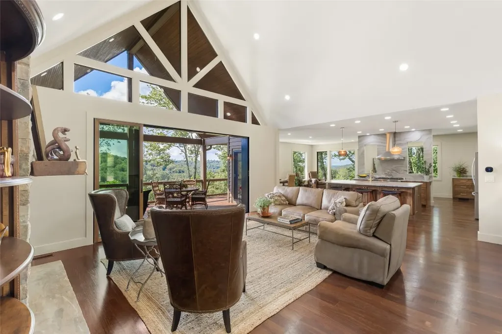 451 Country Club Drive Highlands NC 28741