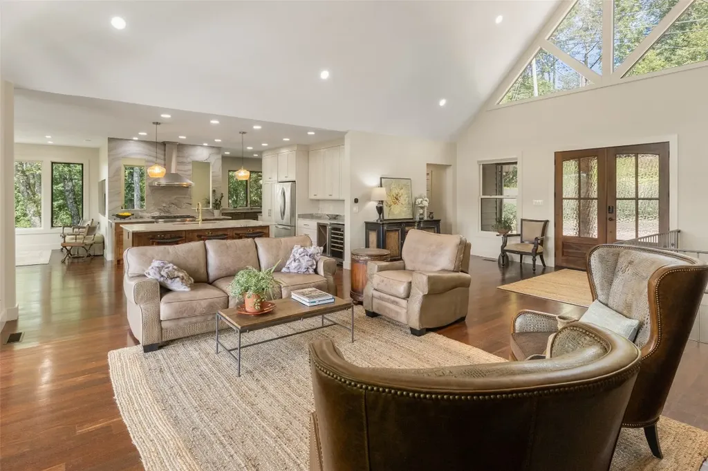 451 Country Club Drive Highlands NC 28741