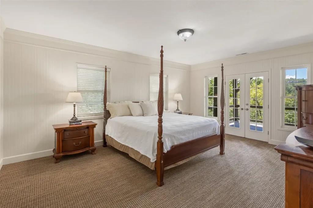 451 Country Club Drive Highlands NC 28741