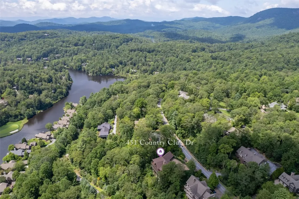 451 Country Club Drive Highlands NC 28741