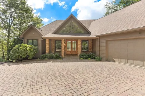 451 Country Club Drive Highlands NC 28741