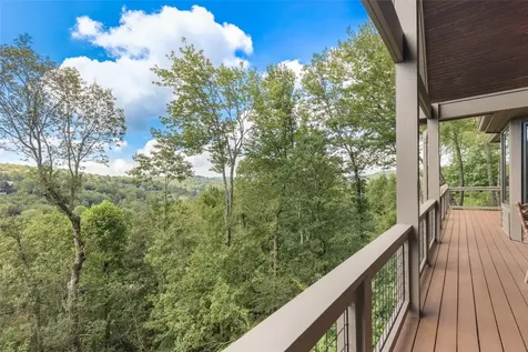 451 Country Club Drive Highlands NC 28741