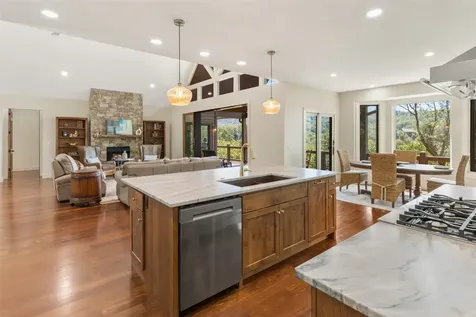 451 Country Club Drive Highlands NC 28741