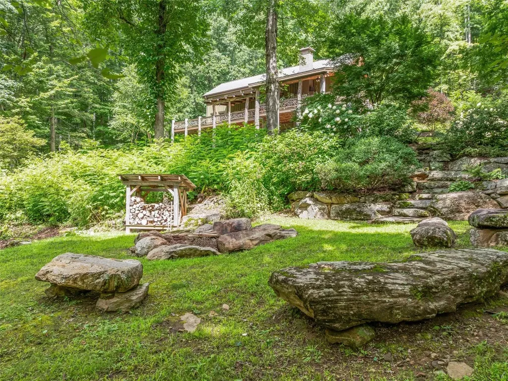 415 Shady Grove Road Tuckasegee NC 28783