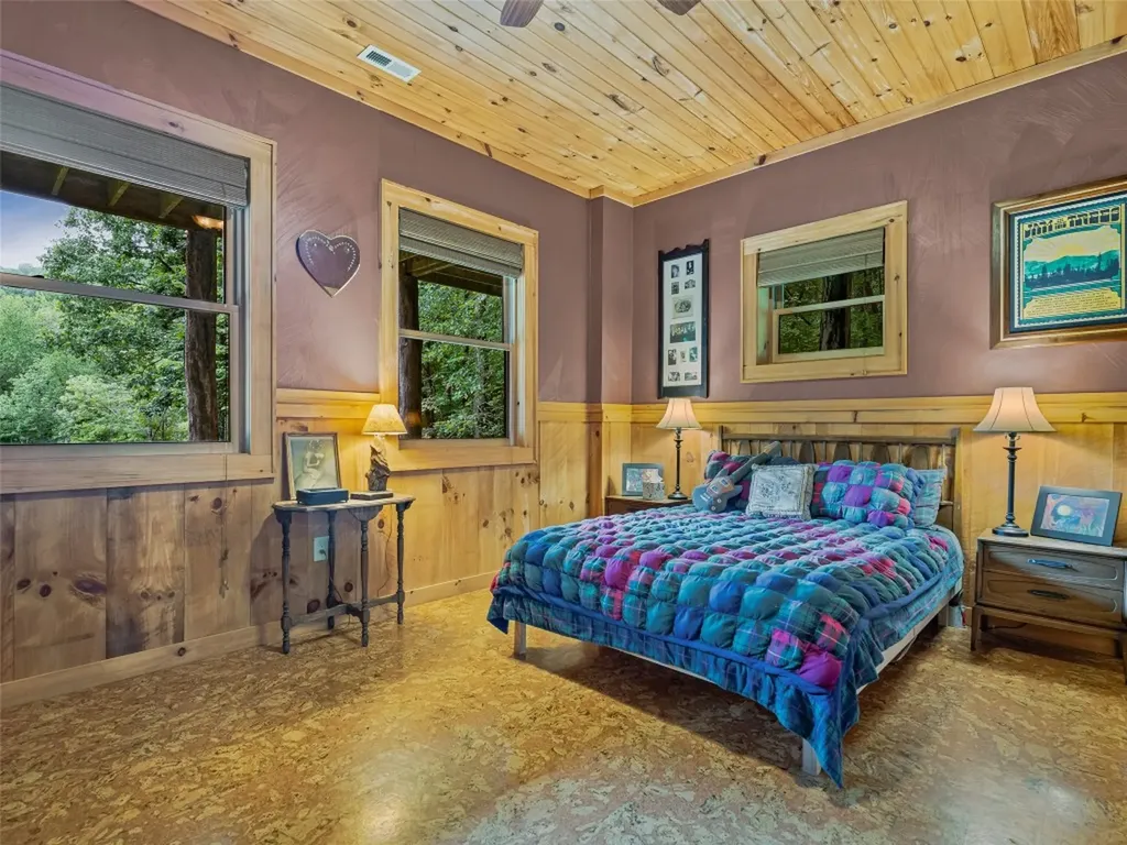 415 Shady Grove Road Tuckasegee NC 28783