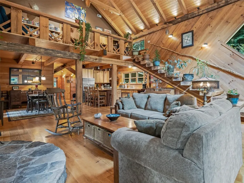 415 Shady Grove Road Tuckasegee NC 28783