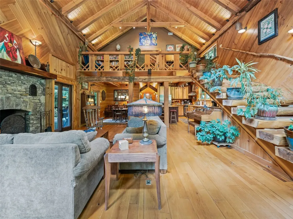 415 Shady Grove Road Tuckasegee NC 28783