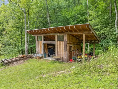 415 Shady Grove Road Tuckasegee NC 28783