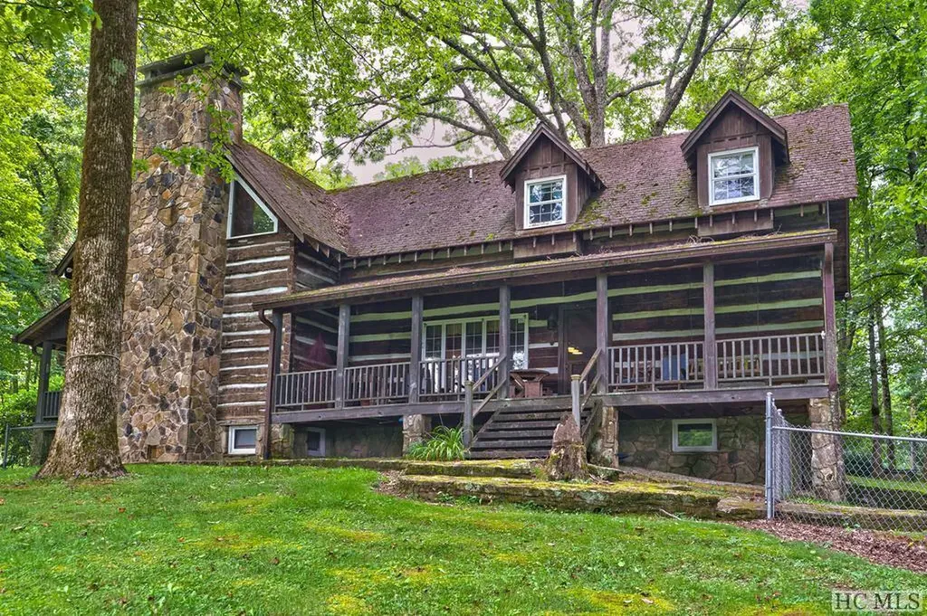 451 Buck Knob Road Scaly Mountain NC 28775