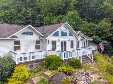 770 Discovery Place Sylva NC 28779