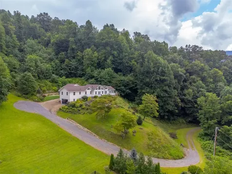 770 Discovery Place Sylva NC 28779