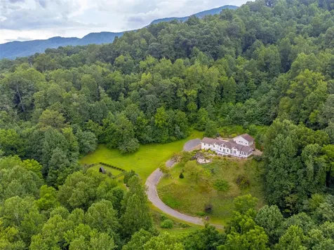 770 Discovery Place Sylva NC 28779