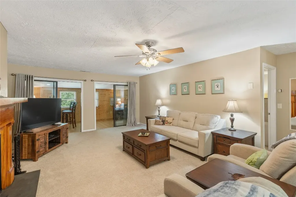 98 Dogwood Knob Sapphire NC 28774