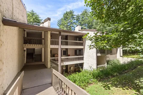 98 Dogwood Knob Sapphire NC 28774