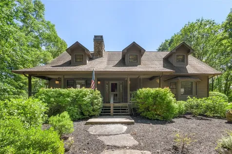 591 Squirrel Hunting Road Cullowhee NC 28723