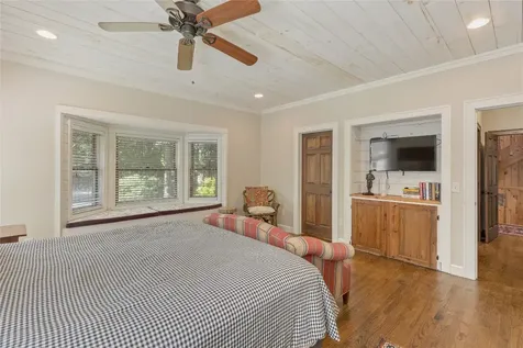 591 Squirrel Hunting Road Cullowhee NC 28723