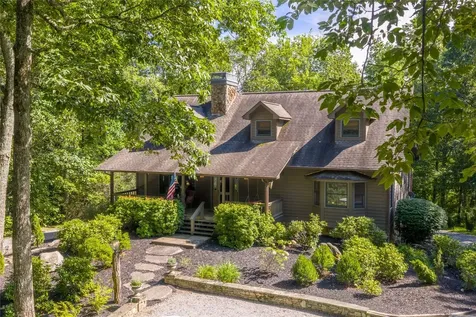 591 Squirrel Hunting Road Cullowhee NC 28723