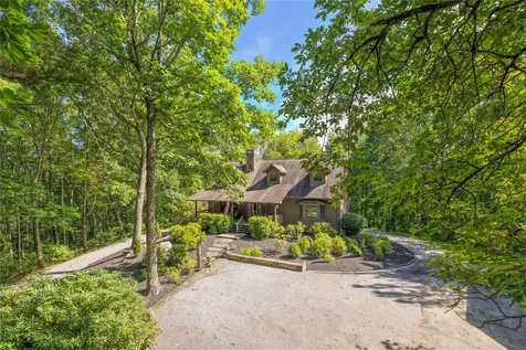 591 Squirrel Hunting Road Cullowhee NC 28723