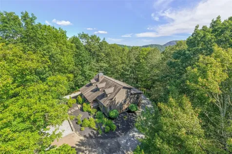 591 Squirrel Hunting Road Cullowhee NC 28723