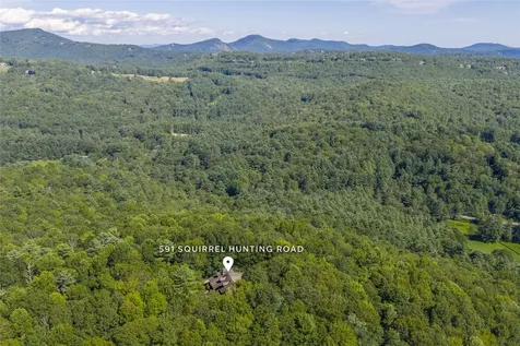591 Squirrel Hunting Road Cullowhee NC 28723