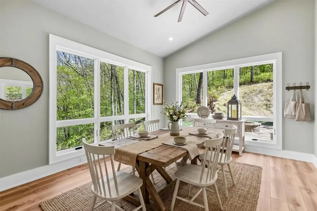 826 New Settlers Way Glenville NC 28736