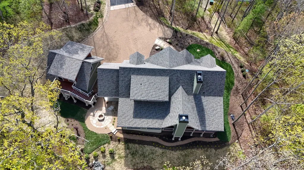 826 New Settlers Way Glenville NC 28736