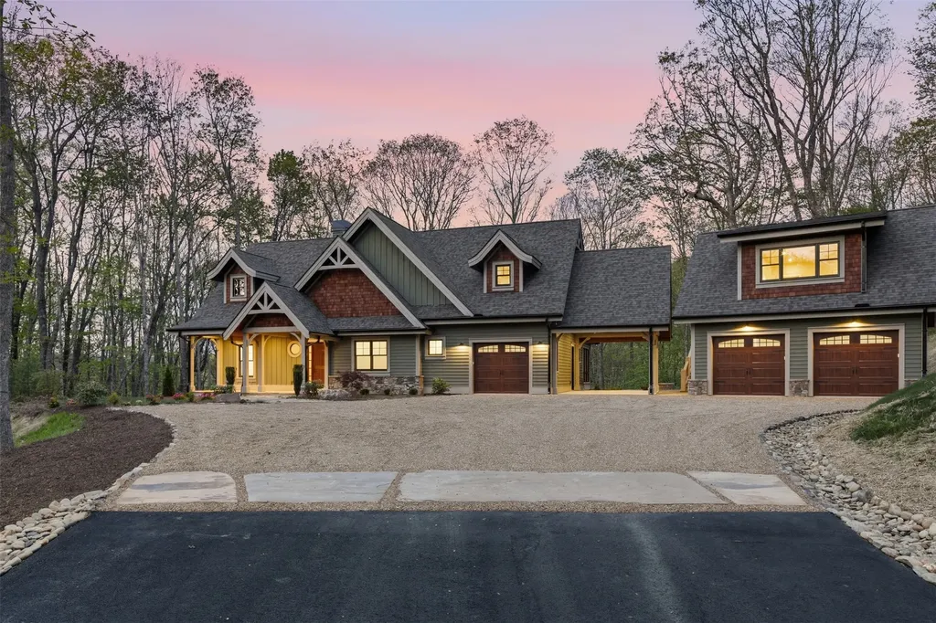 826 New Settlers Way Glenville NC 28736