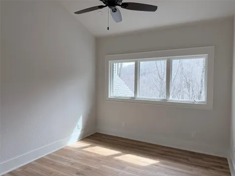 39 New Settlers Way Glenville NC 28736