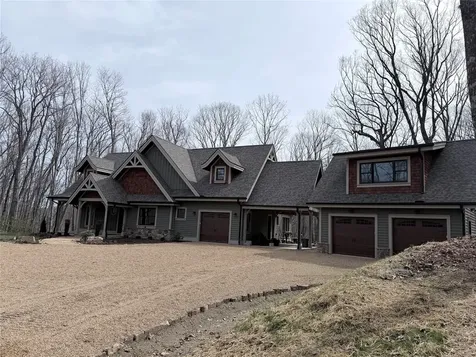 39 New Settlers Way Glenville NC 28736