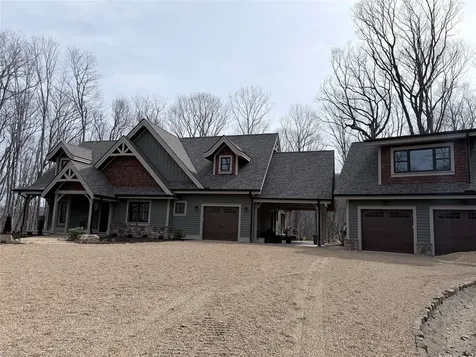 39 New Settlers Way Glenville NC 28736