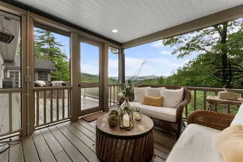 1031 W Rochester Drive Cashiers NC 28717