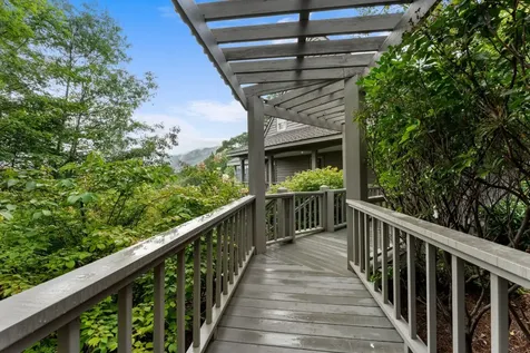 1031 W Rochester Drive Cashiers NC 28717