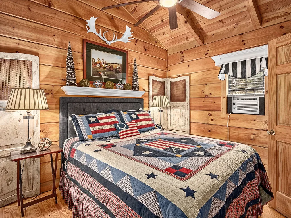 30 Boulder Drive Lake Toxaway NC 28747