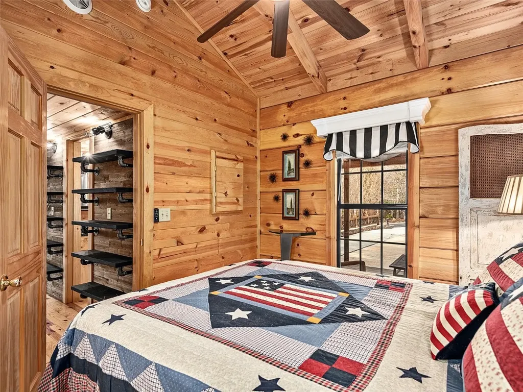 30 Boulder Drive Lake Toxaway NC 28747