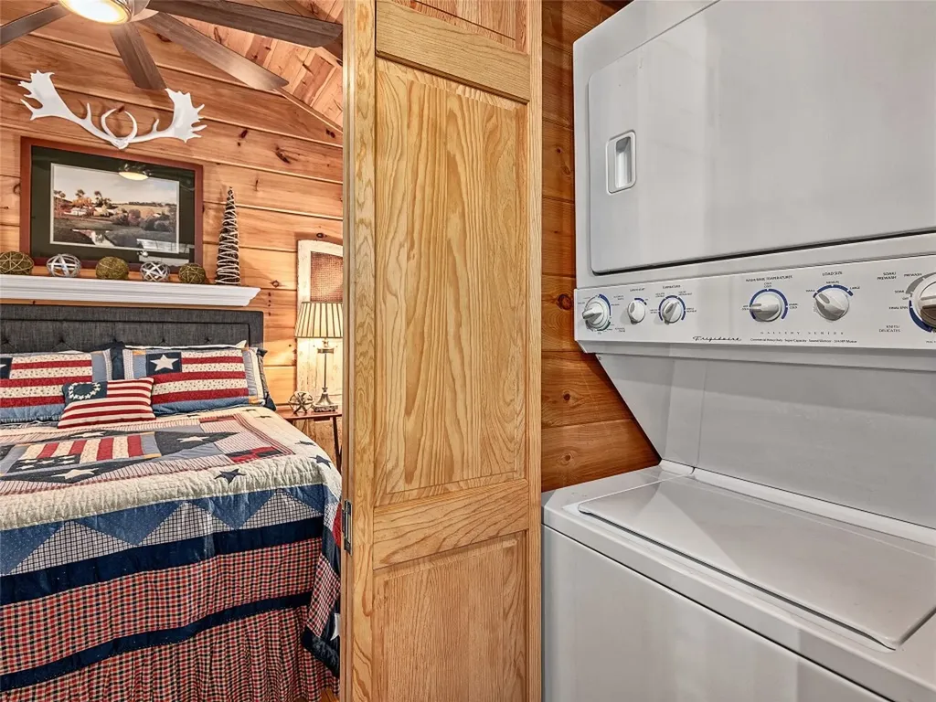 30 Boulder Drive Lake Toxaway NC 28747