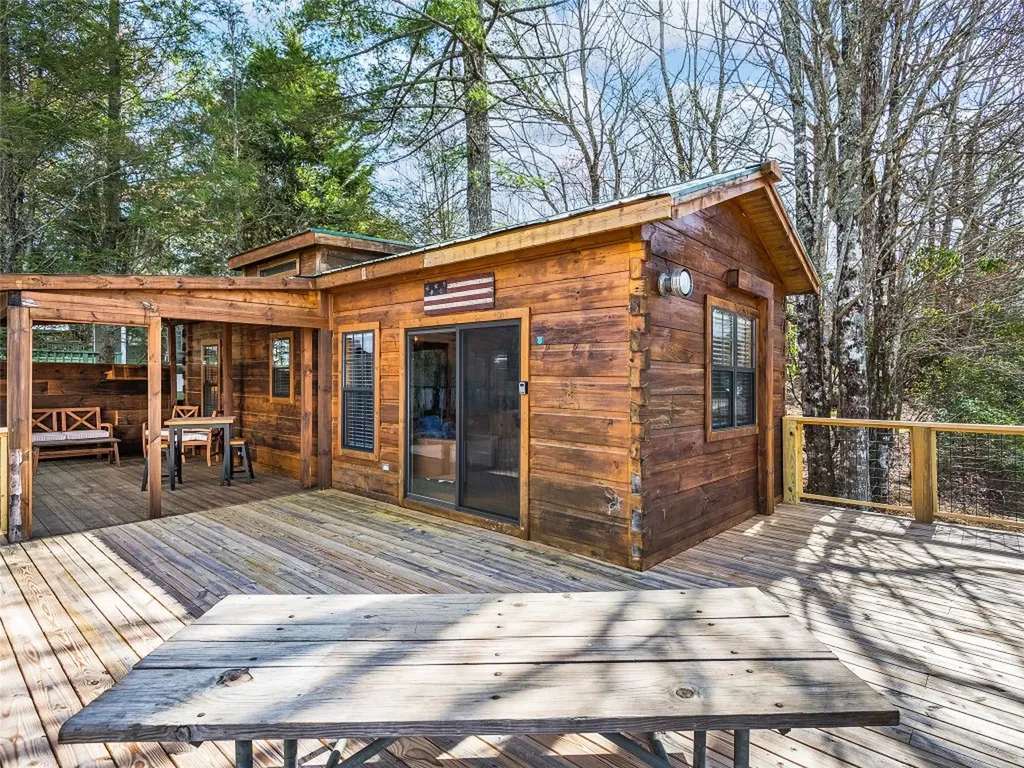 30 Boulder Drive Lake Toxaway NC 28747