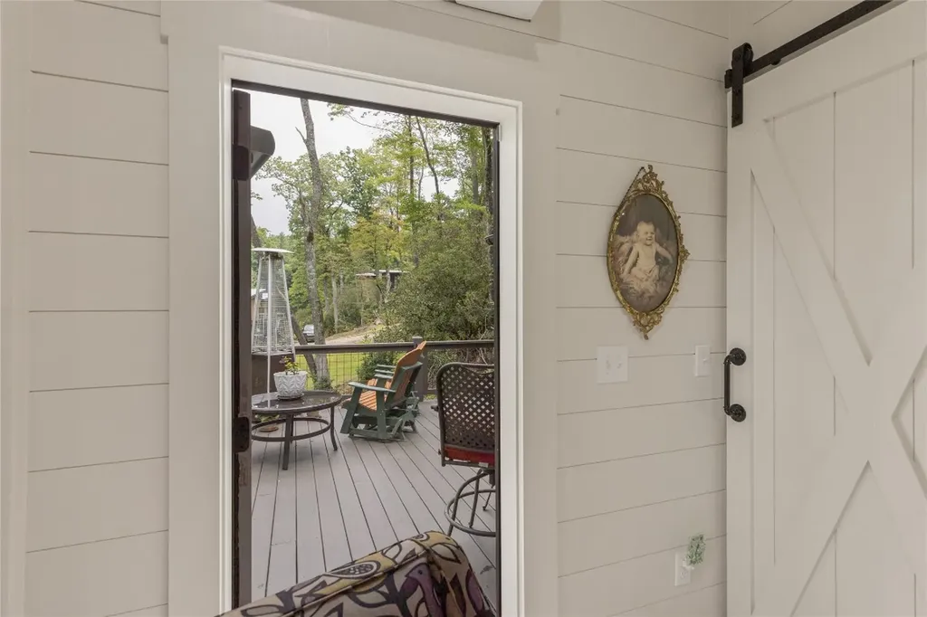 61 Moonstone Loop Highlands NC 28741