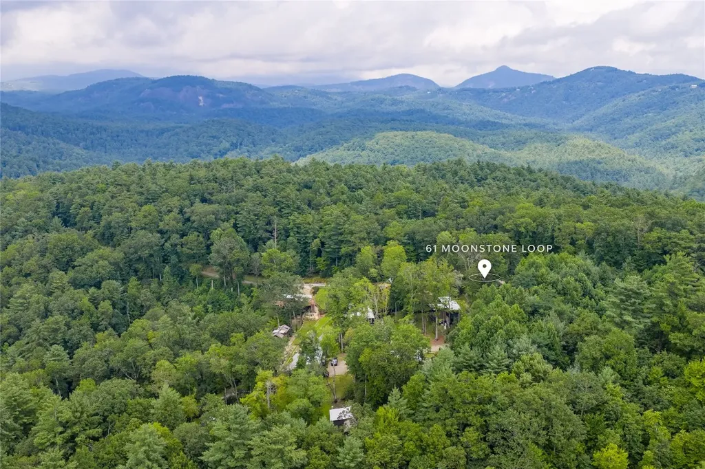 61 Moonstone Loop Highlands NC 28741