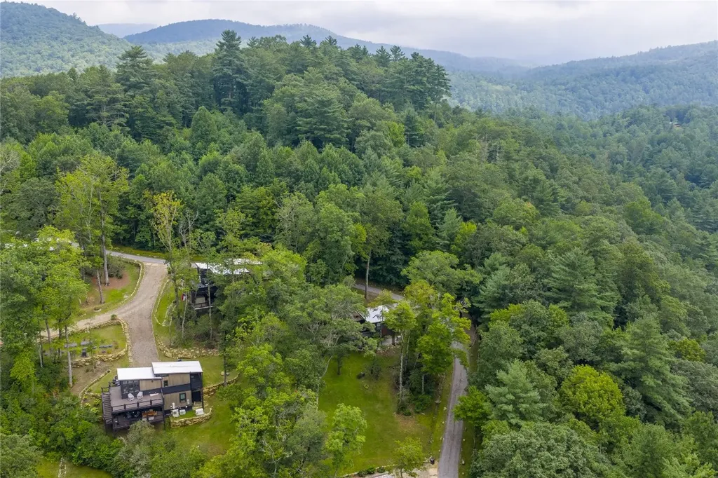 61 Moonstone Loop Highlands NC 28741