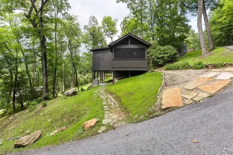 61 Moonstone Loop Highlands NC 28741