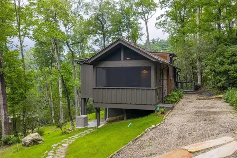 61 Moonstone Loop Highlands NC 28741